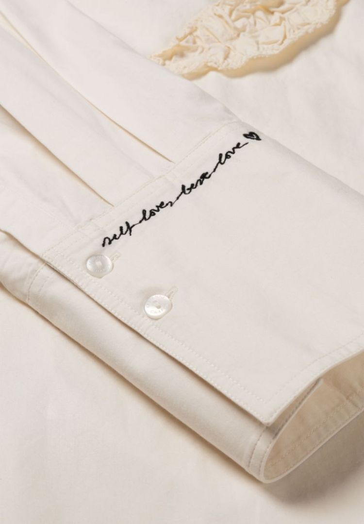 Alex Cosy White
